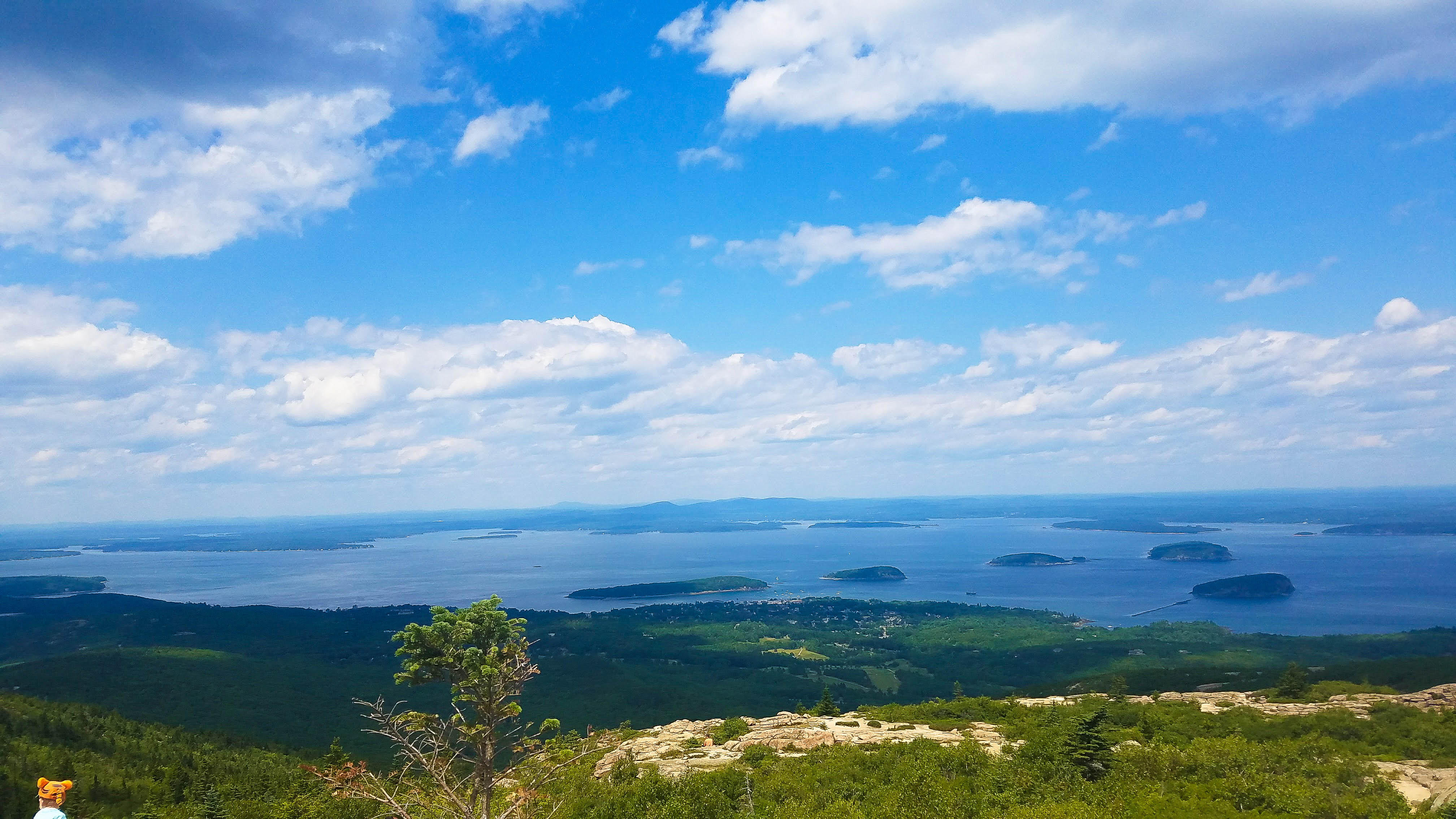 Read more about the article Beginner’s Guide to Driving up Cadillac mountain