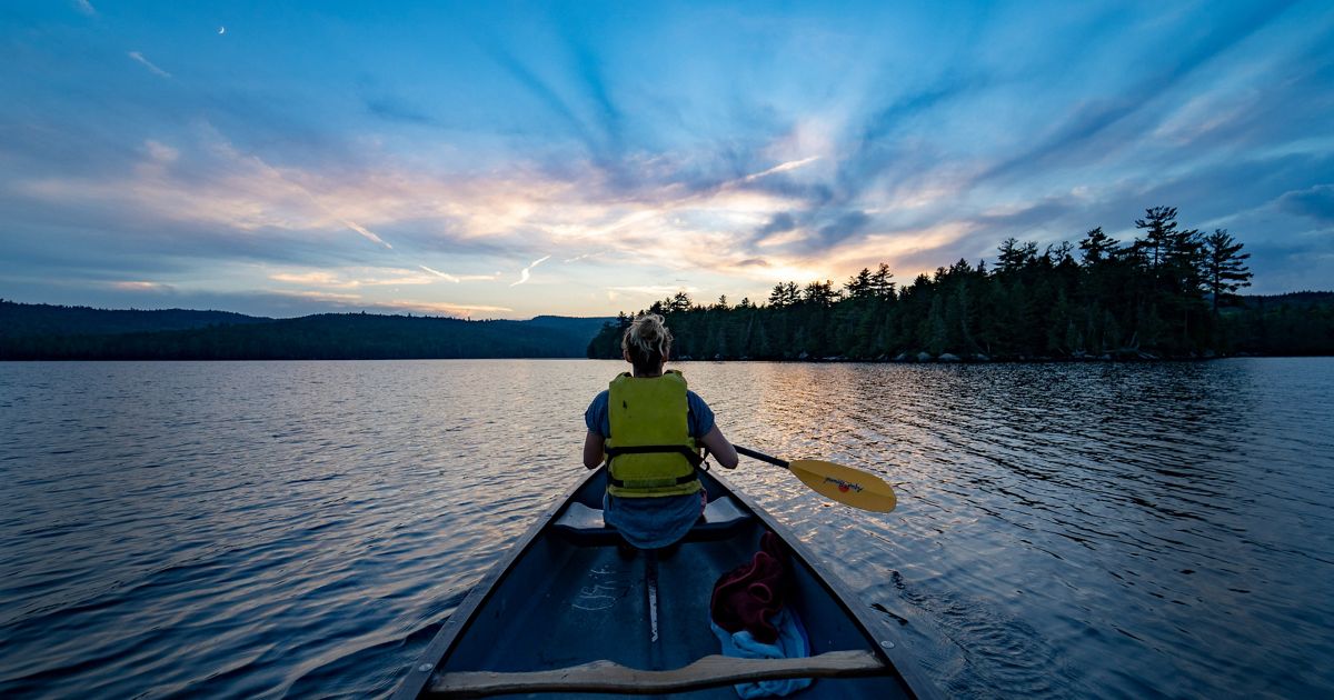 https://natureconservancy-h.assetsadobe.com/is/image/content/dam/tnc/nature/en/photos/s/u/sunset-paddle-DLWA.jpg?crop=0%2C283%2C4000%2C2100&hei=630&scl=3.3333333333333335&wid=1200